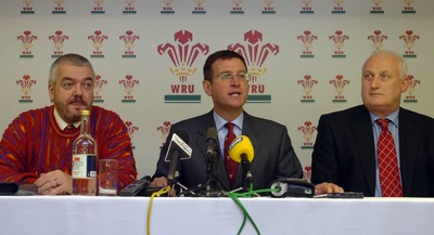 181206 -  WRU Press Conference - (L-R)Millennium Stadium Chief Executive, Paul Sergeant; WRU and Millennium Stadium Chief Exec, Roger Lewis and  Millennium Stadium Manager, Gerry Toms talk to reporters  