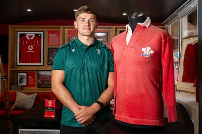 300926 - National Sporting Heritage Day WRU - Picture shows Alex Mann at the WRU National Sporting Heritage Day Event at the Principality Stadium in Cardiff, Wales