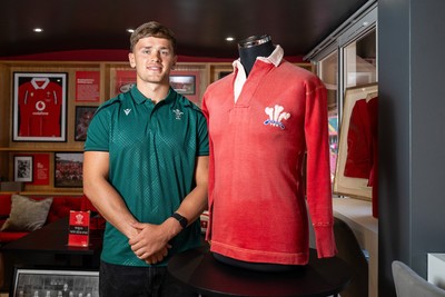 300926 - National Sporting Heritage Day WRU - Picture shows Alex Mann at the WRU National Sporting Heritage Day Event at the Principality Stadium in Cardiff, Wales