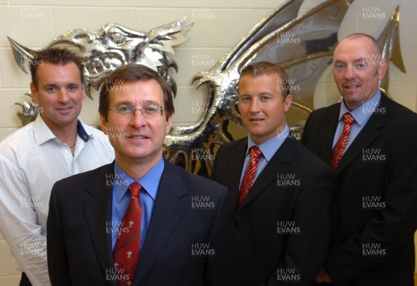 10.07.07 - WRU Press Conference - WRU Group Chief Exec. Roger Lewis flanked by (l-r)Dai Rees(Sevens Head Coach), Patrick Horgan(Wales U20 Head Coach) and Simon King(Wales U18 Head Coach) 