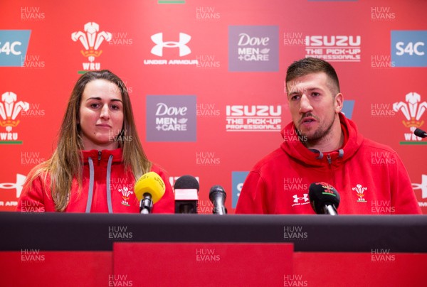 291119 - Wales Captains Run, Principality Stadium -  Wales Womens Captain Siwan Lillicrap and Wales' captain Justin Tipuric give joint press conference ahead of their matches against the Barbarians