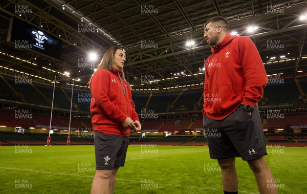 291119 - Wales Captains Run, Principality Stadium -  Wales Womens Captain Siwan Lillicrap and Wales' captain Justin Tipuric at the Principality Stadium ahead of their matches against the Barbarians