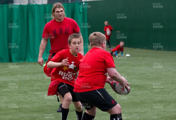 110413 - Wales rugby star Richard Hibbard joins the WRU Rugby Stars at Llandarcy, Swansea