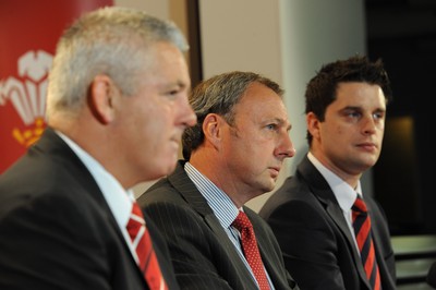 28.04.10 -  Principality Building Society Summer Test Launch - (L-R)Wales head coach Warren Gatland, Chief Operating Officer at Principality Building Society Graeme Yorston and WRU Group Sales and Marketing Manager Craig Maxwell announce the sponsorship deal for the Wales v South Africa match in June. 