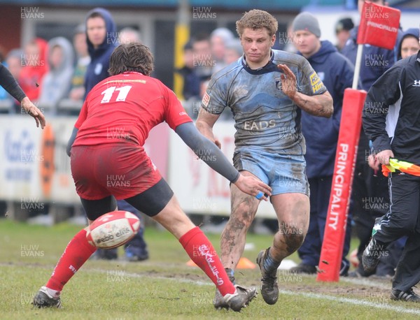 31.01.10 - WRU Regional Age Grade Final (Under 18) Scarlets v Blues Blues' Thomas Young kicks through 