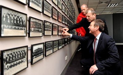 WRU Visit NZRU Offices 140610