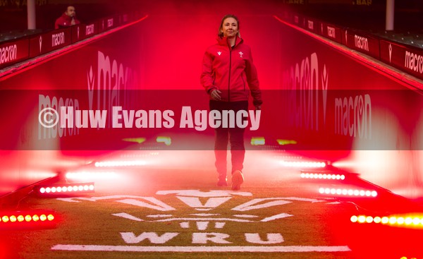 120122 - Welsh Rugby Union Women's Rugby Contracts - Wales international Elinor Snowsill walks out at the Principality Stadium as the Welsh Rugby Union announce the first 12  full time contracts for Women international players