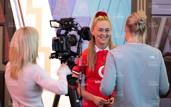 171023 - WXV1 Welcome Event and Captain’s Photocall - Wales Captain Hannah Jones speaks with media at the traditional welcome event at Te Papa, Wellington