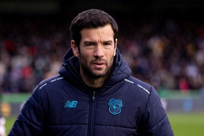 010126 - Wycombe Wanderers v Cardiff City - Sky Bet League 1 - Brian Barry-Murphy manager of Cardiff City looks on