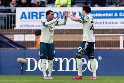 010126 - Wycombe Wanderers v Cardiff City - Sky Bet League 1 - Chris Willock of Cardiff City celebrates with Yousef Salech of Cardiff City after scoring his sides first goal