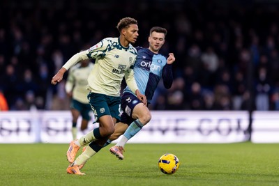 010126 - Wycombe Wanderers v Cardiff City - Sky Bet League 1 - Omari Kellyman of Cardiff City in action