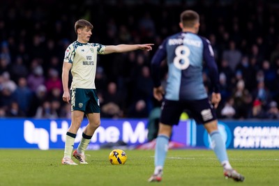 010126 - Wycombe Wanderers v Cardiff City - Sky Bet League 1 - Dylan Lawlor of Cardiff City gestures