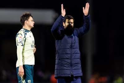 010126 - Wycombe Wanderers v Cardiff City - Sky Bet League 1 - Brian Barry-Murphy manager of Cardiff City applauds the fans after the final whistle