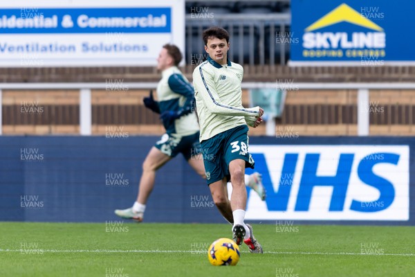 010126 - Wycombe Wanderers v Cardiff City - Sky Bet League 1 - Perry Ng of Cardiff City warming up