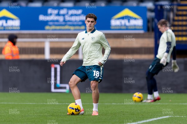 010126 - Wycombe Wanderers v Cardiff City - Sky Bet League 1 - Alex Robertson of Cardiff City warming up