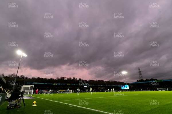 010126 - Wycombe Wanderers v Cardiff City - Sky Bet League 1 - A general view of Adams Park during the game