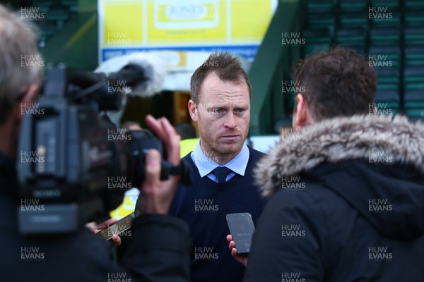 100318 - Yeovil Town v Newport County - EFL SkyBet League 2 - Manager of Newport County Michael Flynn talks to the press after the game
