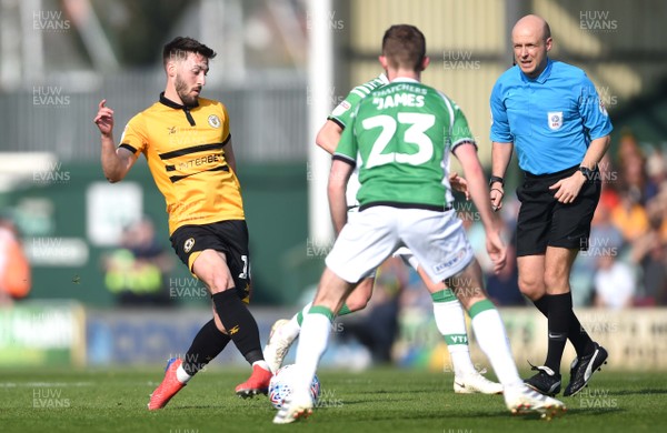 300319 - Yeovil v Newport County - SkyBet League 2 - Josh Sheehan of Newport County plays the ball forwards