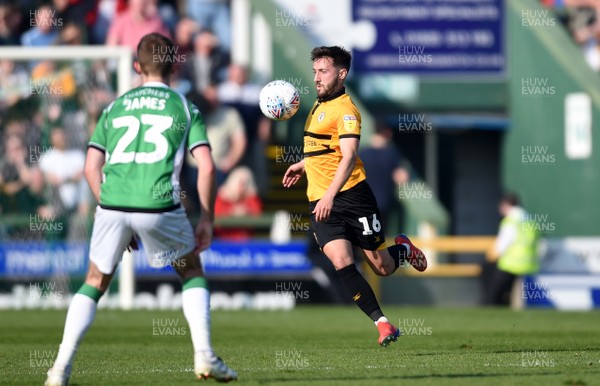 300319 - Yeovil v Newport County - SkyBet League 2 - Josh Sheehan of Newport County gets into space