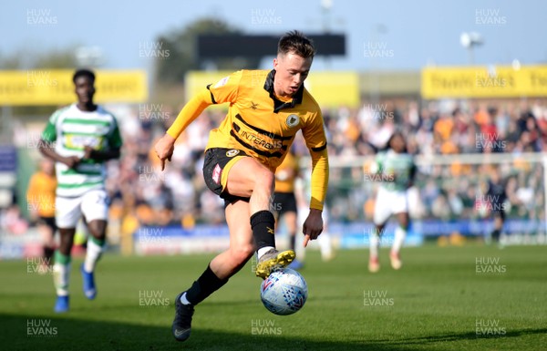 300319 - Yeovil v Newport County - SkyBet League 2 - Harry McKirdy of Newport County gets into space