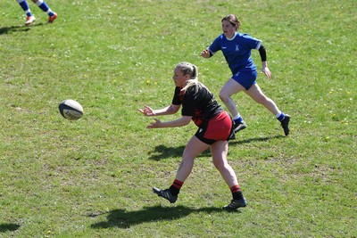 270425 - Ynysddu BG Ladies v Haverfordwest - Admiral Women's National League Championship - 