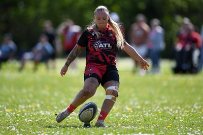 270425 - Ynysddu BG Ladies v Haverfordwest - Admiral Women's National League Championship - 