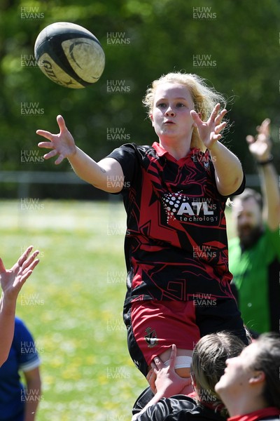 270425 - Ynysddu BG Ladies v Haverfordwest - Admiral Women's National League Championship - 