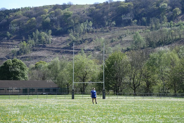 270425 - Ynysddu BG Ladies v Haverfordwest - Admiral Women's National League Championship - A general view of Ynysddu RFC