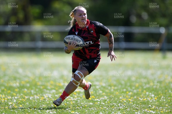 270425 - Ynysddu BG Ladies v Haverfordwest - Admiral Women's National League Championship - 