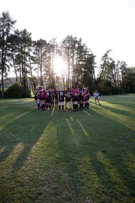 020525 - Ynysybwl RFC Women v Taffs Well Women - Admiral Women's National League Central - Ynysybwl Team huddle
