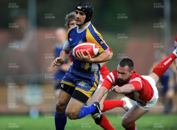 03.10.09 - Ynysybwl v Gilfach Goch - SWALEC League 2 East - Gilfach Goch's Adam Priday runs in to score try. 