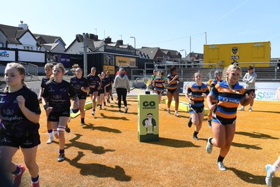 060525 - Ysfgol Bro Pedr v Bryncelynnog Comprehensive - Girls Schools U14s Cup Final - both sides run out for the start of the match