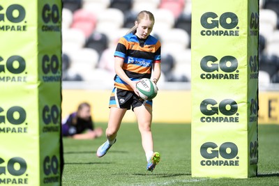 060525 - Ysfgol Bro Pedr v Bryncelynnog Comprehensive - Girls Schools U14s Cup Final - Ava Rees of Bryncelynnog runs in to score a try