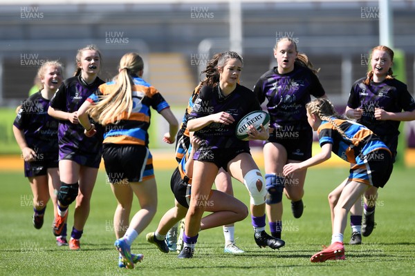 060525 - Ysfgol Bro Pedr v Bryncelynnog Comprehensive - Girls Schools U14s Cup Final - Mari Thomas of Ysfgol Bro Pedr