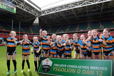 190324 - Ysgol Bryn Celynnog v Ysgol Godre’r Berwyn - WRU Welsh Schools Girls U12 Cup Final - Ysgol Bryn Celynnog celebrate winning 