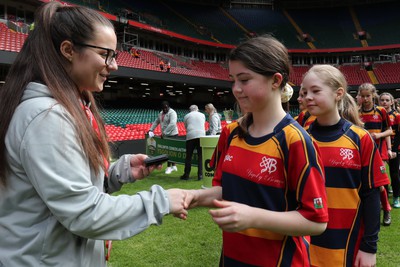 190324 - Ysgol Bryn Celynnog v Ysgol Godre’r Berwyn -  WRU Welsh Schools Girls U12 Cup Final - Players and Officials receive medals 