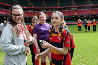 190324 - Ysgol Bryn Celynnog v Ysgol Godre’r Berwyn -  WRU Welsh Schools Girls U12 Cup Final - Players and Officials receive medals 