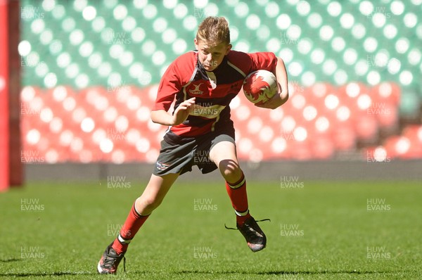 130416 - Ysgol Castell Nedd v Llantrisant  - WRU Primary Schools Final 