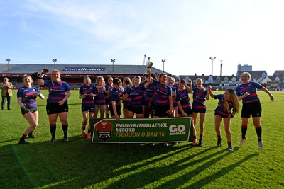 060525 - Ysgol Cwm Rhymni v Ysgol Bro Dur - Girls Schools U16s Cup Final - Ysgol Bro Dur celebrate lifting the trophy