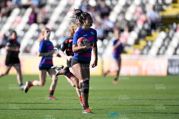 060525 - Ysgol Cwm Rhymni v Ysgol Bro Dur - Girls Schools U16s Cup Final - Mali Walker Hunt of Ysgol Bro Dur runs in to score a try