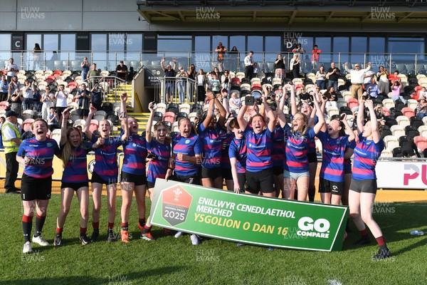 060525 - Ysgol Cwm Rhymni v Ysgol Bro Dur - Girls Schools U16s Cup Final - Ysgol Bro Dur celebrate lifting the trophy
