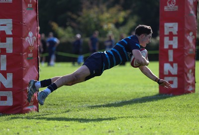 011025 - Ysgol Gyfun Gymraeg Glantaf v Coleg Gwent, WRU Welsh Schools & Colleges league - Evan Jones of Ysgol Glantaf races away to score try