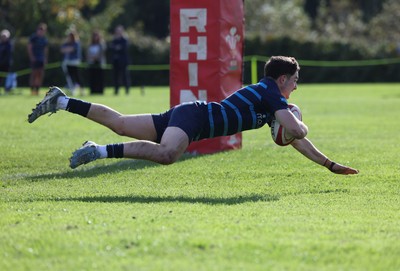 011025 - Ysgol Gyfun Gymraeg Glantaf v Coleg Gwent, WRU Welsh Schools & Colleges league - Evan Jones of Ysgol Glantaf races away to score try