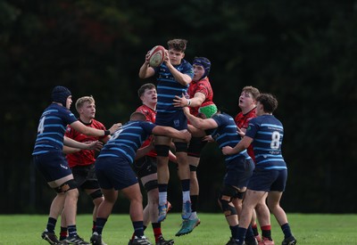 011025 - Ysgol Gyfun Gymraeg Glantaf v Coleg Gwent, WRU Welsh Schools & Colleges league - Ysgol Glantaf win the line out