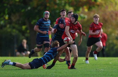 011025 - Ysgol Gyfun Gymraeg Glantaf v Coleg Gwent, WRU Welsh Schools & Colleges league - Sam Morgan of Coleg Gwent looks to pass