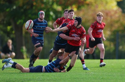 011025 - Ysgol Gyfun Gymraeg Glantaf v Coleg Gwent, WRU Welsh Schools & Colleges league - Sam Morgan of Coleg Gwent looks to pass