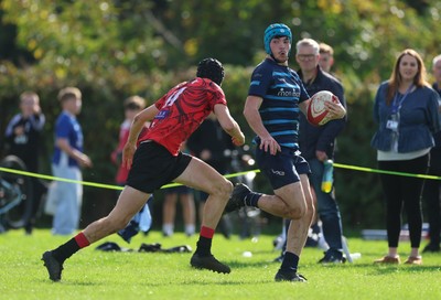 011025 - Ysgol Gyfun Gymraeg Glantaf v Coleg Gwent, WRU Welsh Schools & Colleges league - Harry Kinsey of Ysgol Glantaf races away