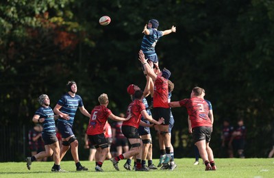 011025 - Ysgol Gyfun Gymraeg Glantaf v Coleg Gwent, WRU Welsh Schools & Colleges league - Gruff Ifan of Ysgol Glantaf takes the line out