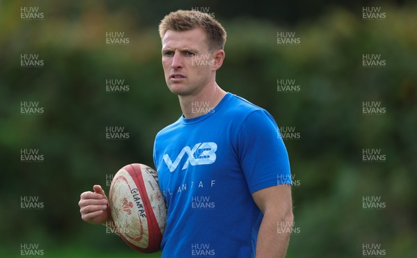 011025 - Ysgol Gyfun Gymraeg Glantaf v Coleg Gwent, WRU Welsh Schools & Colleges league - Ysgol Glantaf head coach Llywarch ap Myrddin