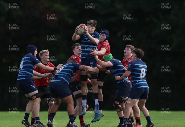 011025 - Ysgol Gyfun Gymraeg Glantaf v Coleg Gwent, WRU Welsh Schools & Colleges league - Ysgol Glantaf win the line out